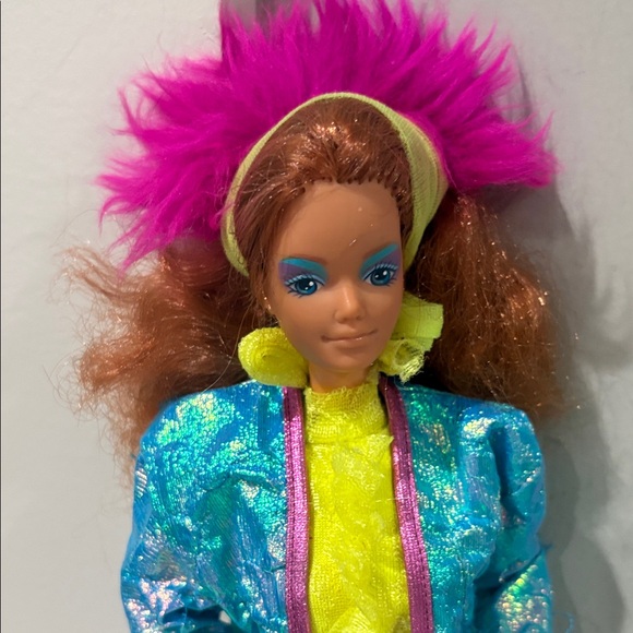 Vintage 1985 Diva Rocker Barbie Doll - Picture 2 of 9